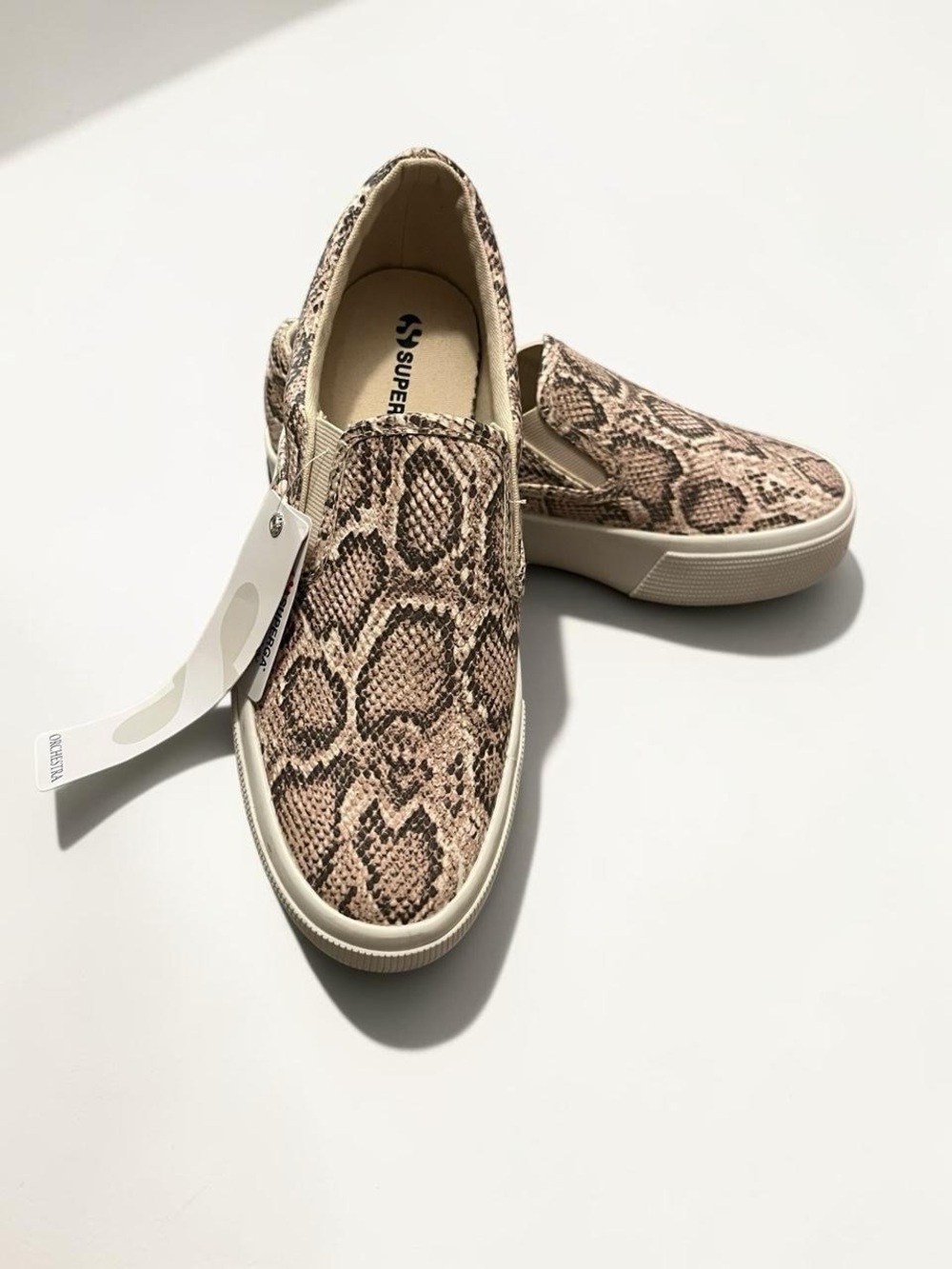 NWT! Superga Women's Slip on sneaker| platform| snake skin| EU 39/ US 8